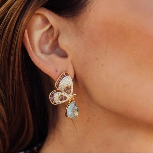 NWT ⚜️🦋⚜️ Eye candy Monarch Butterfly 18K Gold Plated Dangle Earrings - Picture 2 of 8